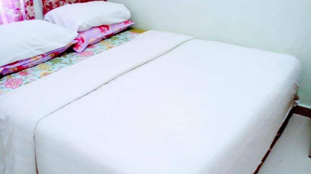 Daisyinn Budget Hotel Kuala Terengganu Kampong Gong Badak Exteriér fotografie